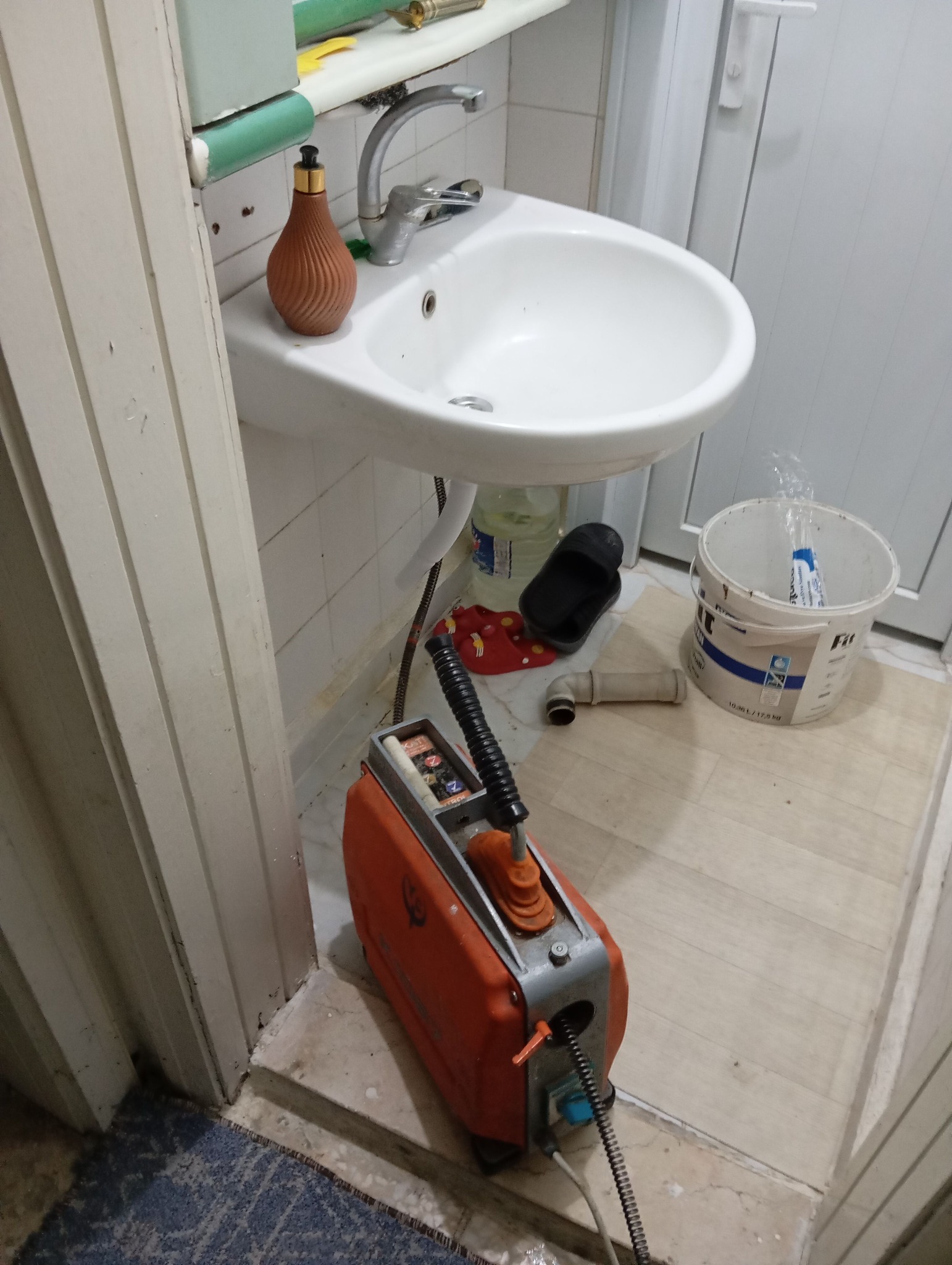Kırmadan tespit ve doğru ekipman kullanımıyla, su kaçağı ve tıkanıklık sorunlarını rastgele denemelerden kurtarıyoruz; Osmaniye’den Hatay’a uzanan servis ağımızda, her adımı ölçümle doğrulayıp, temiz çalışma ve net bilgilendirme ile evinizdeki düzeni bozmadan sonuç alıyoruz, İş bitince akış, basınç ve sızdırmazlık kontrollerini son kez tekrar yapıyoruz.